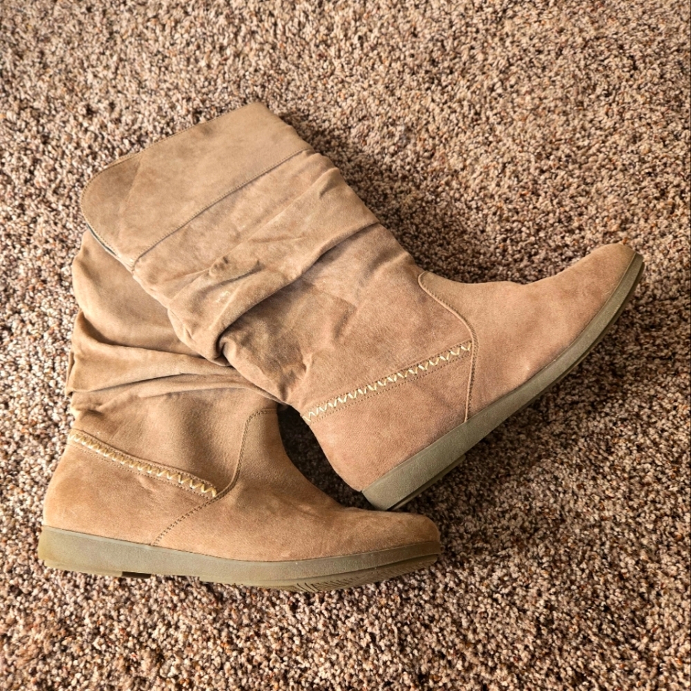 Faux suede, mid calf, size 9, flat boots.